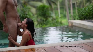 WE WERE ON HOLIDAY IN BALI AND I ENJOYED FUCKING HER IN PUBLIC